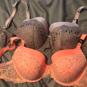 NWT Two VS bras SZ 38D